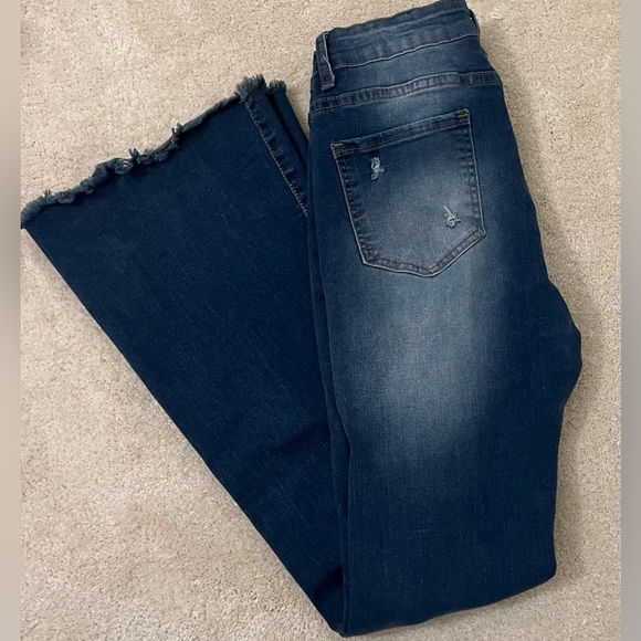 Ladies Boutique Large stretch Flare distressed Jean - Picture 4 of 5